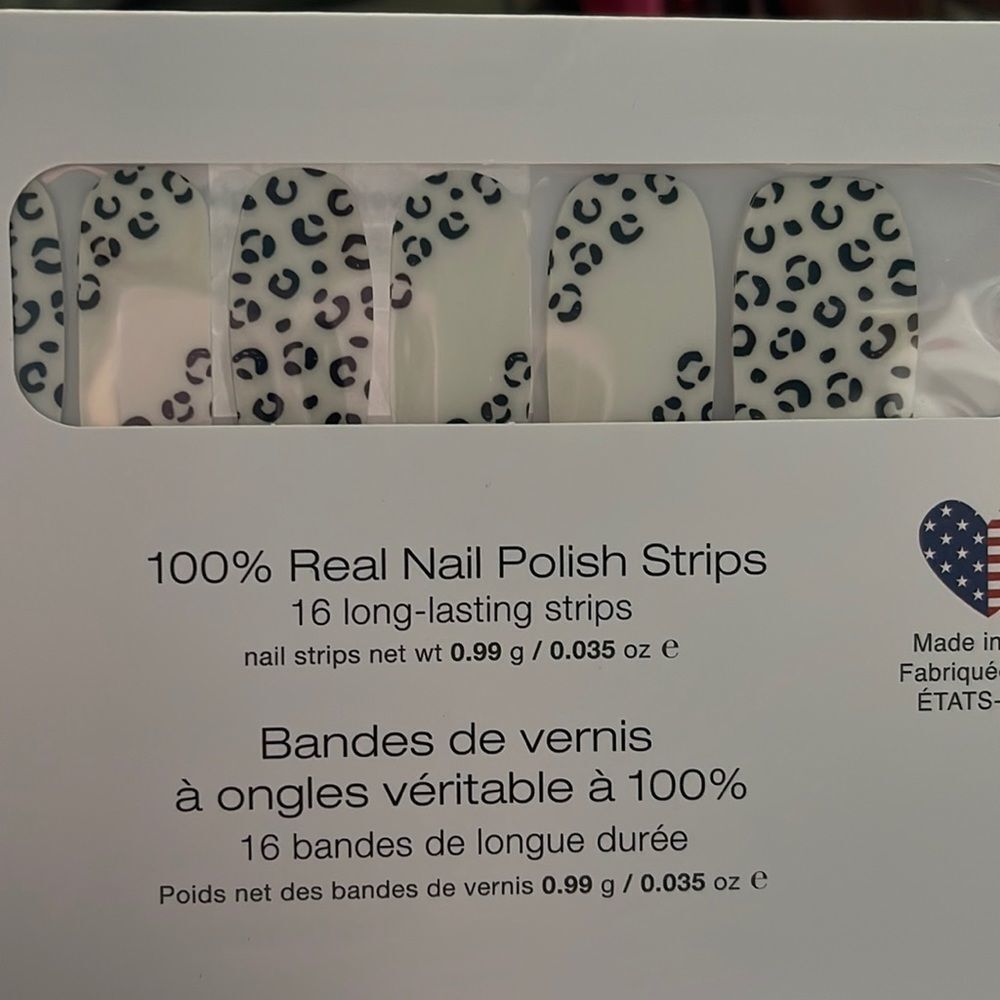 🪩 Color street spot on